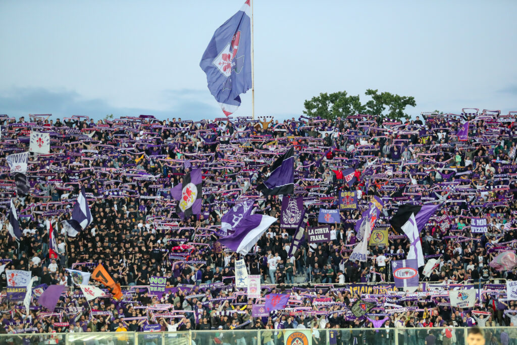 Fiorentina-Napoli: Il banco di prova per Allegri, l'Inter osserva da lontano