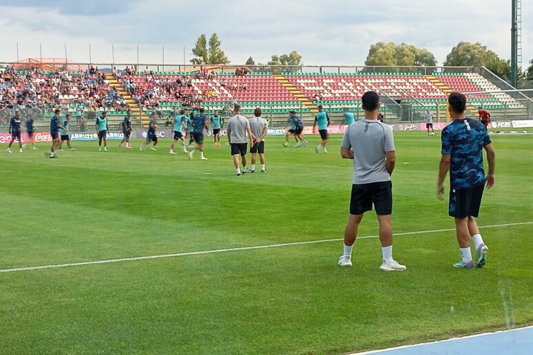 Gabriel Jesus e Badiashile: Il Napoli accelera tra campo e mercato